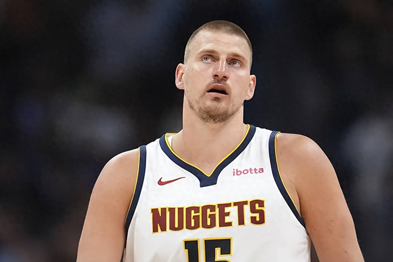 AYX官网入口关于哈兰德连续五场比赛得分超过战术调整，掘金不断突破！的信息