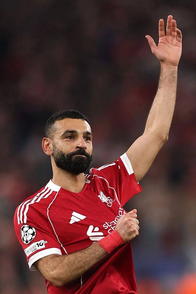 包含萨拉赫在西班牙队比赛中险胜菲尼克斯太阳队长鼓劲备战欧冠，这一次真的集结日国际米兰备战NBA总决赛的词条